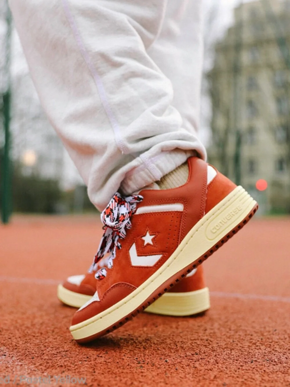 Converse Weapon OX Paris Men’s Walking Shoes Size 9.0 Ritual Red White Sneakers - Picture 6 of 10